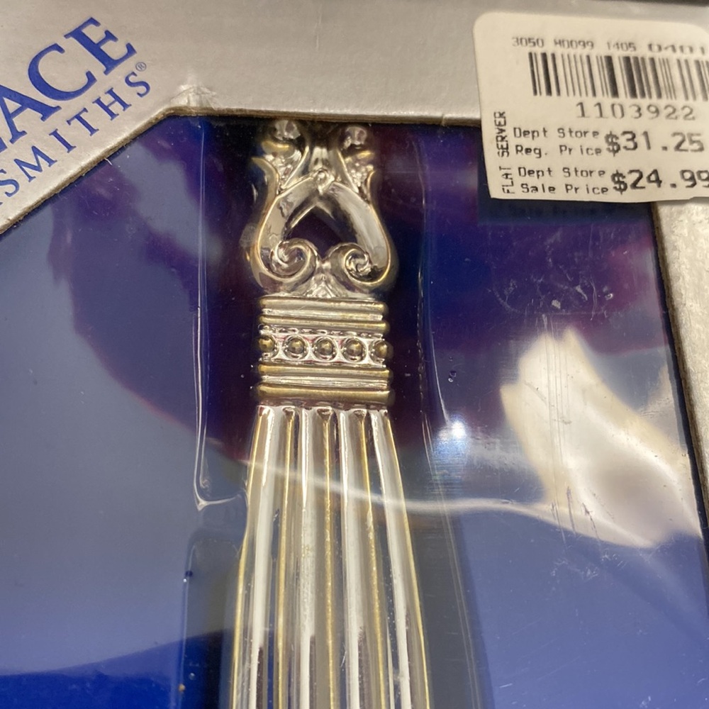 Wallace Silversmiths Danish Collection Silver Plated Flat Server! - Picture 3 of 6